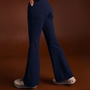 Jaanuu Harper Slim High-Waisted Scrub Pants - Midnight Navy
